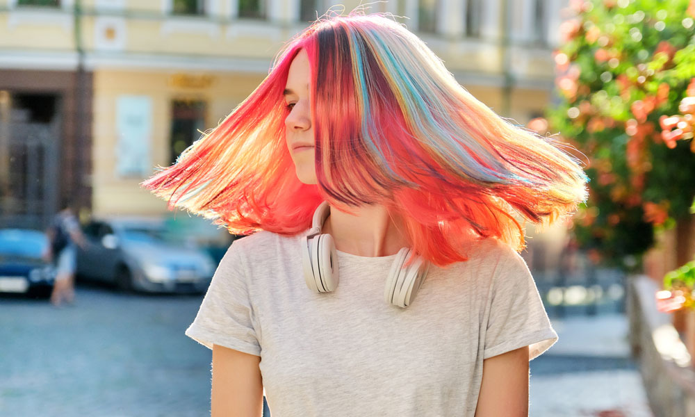 Bleached and Coloured Hair Tips for Summer Holidays